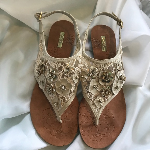 Women’s sandals size 9 - Picture 4 of 5